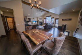 River Run Townhomes 66 by SummitCove Lodging